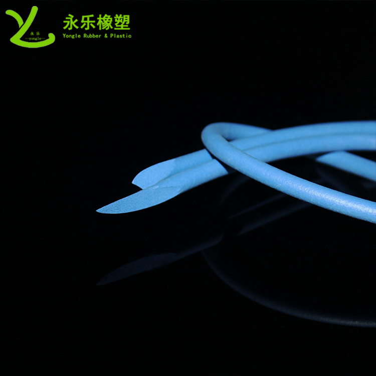 硅膠發(fā)發(fā)泡條，阻燃硅膠發(fā)泡圓條，耐高溫發(fā)泡硅膠條