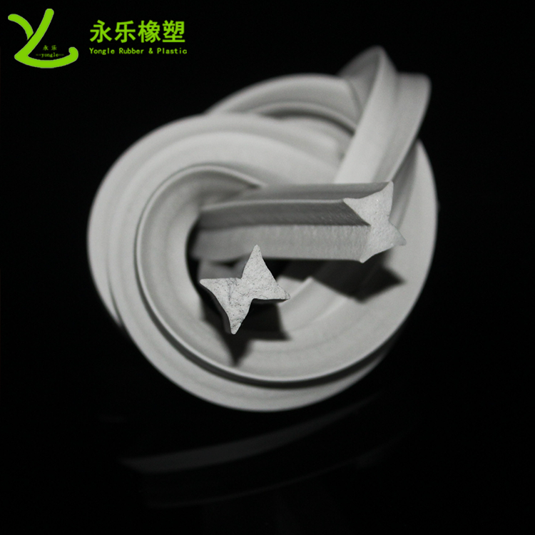 硅膠泡棉膠條，阻燃硅膠泡棉膠條，耐高溫發泡硅膠條